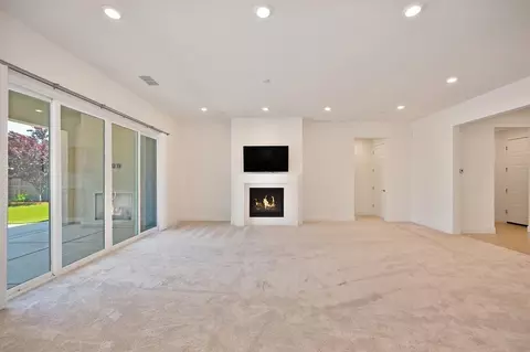 Living - 3532 Heron Ct, Folsom, CA 95630 photo 4 of 6