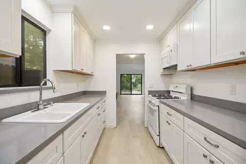 1015 Pamplona Ave, Davis, CA 95616 photo 16