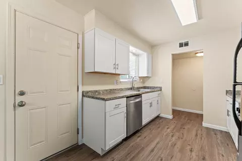 1887 Beverly Ave, Olivehurst, CA 95961 photo 13