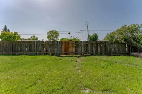 1887 Beverly Ave, Olivehurst, CA 95961 photo 30