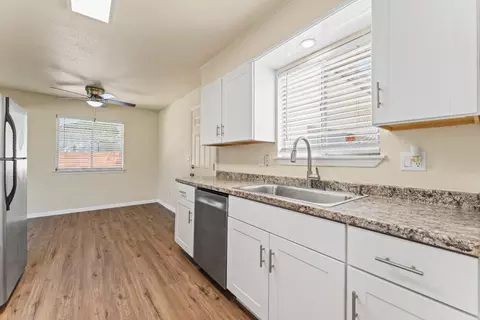 1887 Beverly Ave, Olivehurst, CA 95961 photo 10