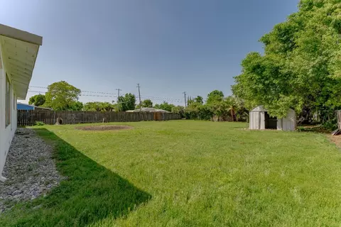 1887 Beverly Ave, Olivehurst, CA 95961 photo 27