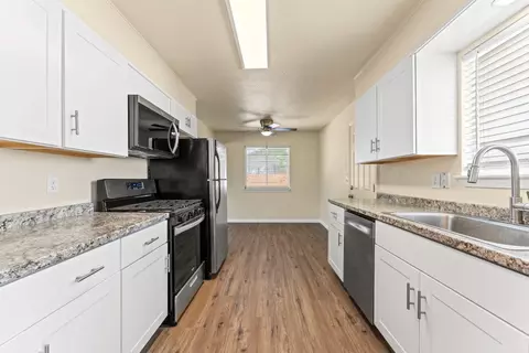 1887 Beverly Ave, Olivehurst, CA 95961 photo 9