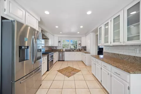Kitchen - 4540 Kruk Trl, Placerville, CA 95667 photo 3 of 3