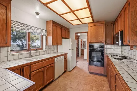 Kitchen - 500 Hilltop Ct, Applegate, CA 95703 photo 1 of 1