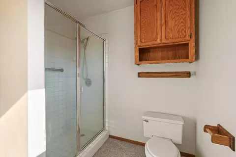 Bath - 500 Hilltop Ct, Applegate, CA 95703 photo 1 of 4