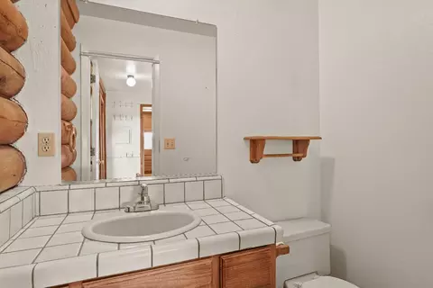 Bath - 500 Hilltop Ct, Applegate, CA 95703 photo 3 of 4