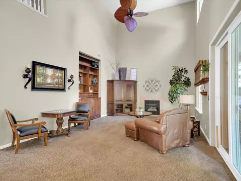Living - 661 Simeon Ct, Ripon, CA 95366 photo 4 of 6