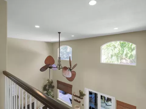Entry Way - 661 Simeon Ct, Ripon, CA 95366 photo 5 of 7