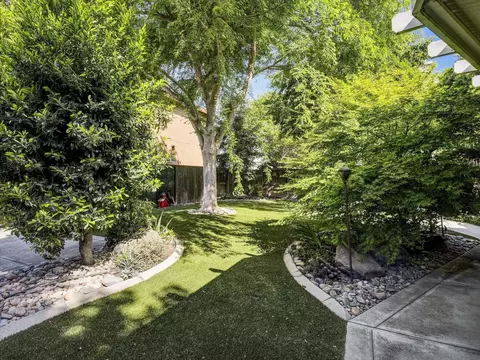 Exterior - 661 Simeon Ct, Ripon, CA 95366 photo 6 of 12