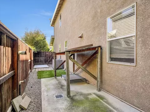 Exterior - 661 Simeon Ct, Ripon, CA 95366 photo 12 of 12
