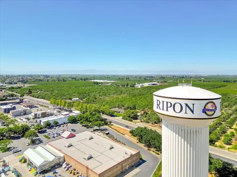 View/Area - 661 Simeon Ct, Ripon, CA 95366 photo 7 of 10