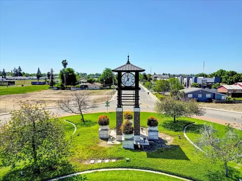 View/Area - 661 Simeon Ct, Ripon, CA 95366 photo 10 of 10