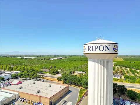View/Area - 661 Simeon Ct, Ripon, CA 95366 photo 6 of 10