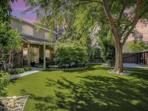 Exterior - 661 Simeon Ct, Ripon, CA 95366 photo 5 of 12