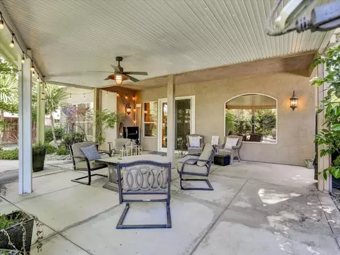 Exterior - 661 Simeon Ct, Ripon, CA 95366 photo 4 of 12