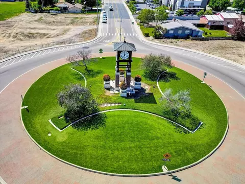 View/Area - 661 Simeon Ct, Ripon, CA 95366 photo 9 of 10