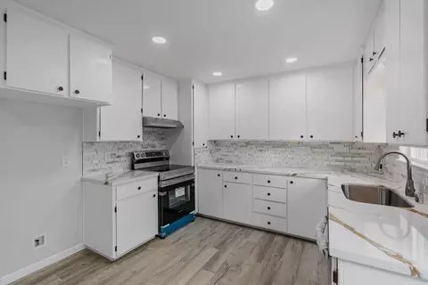 Kitchen - 1670 Marthella Ave, Merced, CA 95341 photo 3 of 3