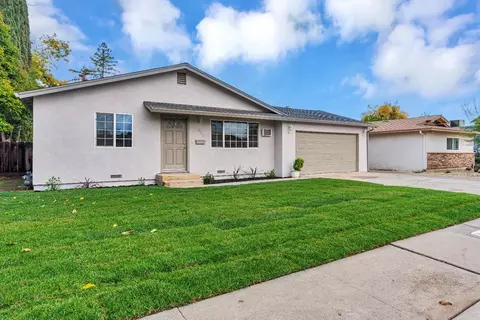 Exterior - 1670 Marthella Ave, Merced, CA 95341 photo 3 of 8