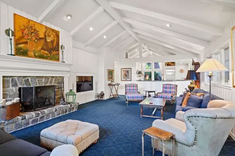 Living - 4935 Sudbury Way, Carmichael, CA 95608 photo 6 of 10