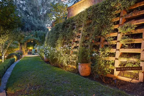 Exterior - 4935 Sudbury Way, Carmichael, CA 95608 photo 35 of 54