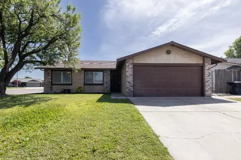 302 Blossom Dr, Ripon, CA 95366 photo 1