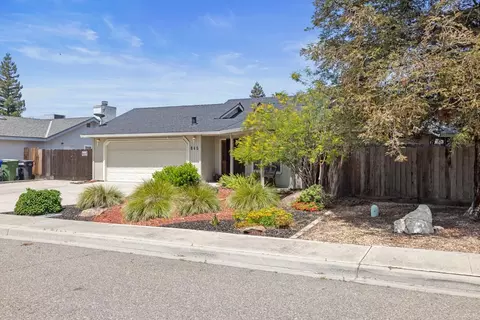 845 Berea Dr, Turlock, CA 95382 photo 2