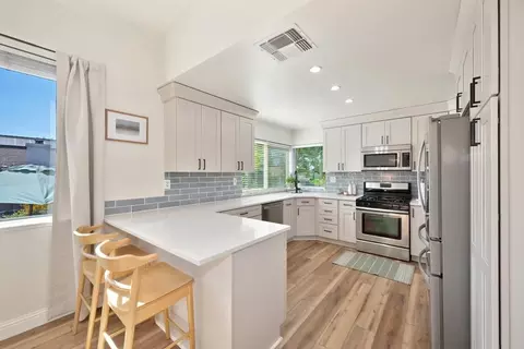 Kitchen - 5802 Thoroughbred Ct, Rocklin, CA 95677 photo 3 of 6