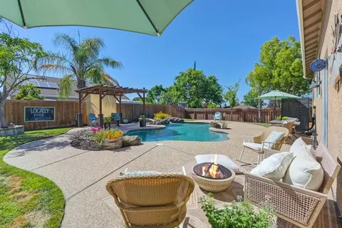 Exterior - 5802 Thoroughbred Ct, Rocklin, CA 95677 photo 7 of 18