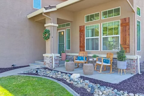 Exterior - 5802 Thoroughbred Ct, Rocklin, CA 95677 photo 5 of 18