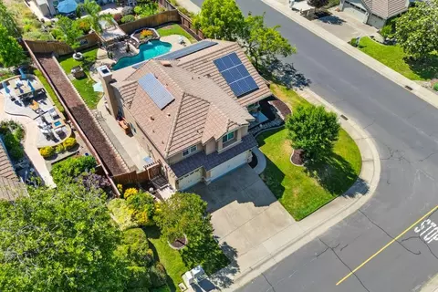 View/Area - 5802 Thoroughbred Ct, Rocklin, CA 95677 photo 4 of 12