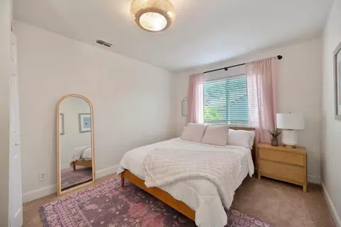 Bedroom - 5802 Thoroughbred Ct, Rocklin, CA 95677 photo 4 of 5