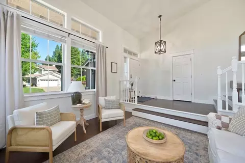 Entry Way - 5802 Thoroughbred Ct, Rocklin, CA 95677 photo 3 of 10
