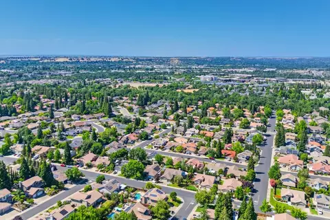 View/Area - 5802 Thoroughbred Ct, Rocklin, CA 95677 photo 12 of 12