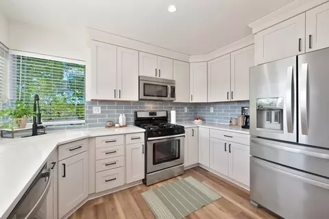 Kitchen - 5802 Thoroughbred Ct, Rocklin, CA 95677 photo 1 of 6