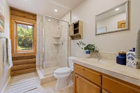 Bath - 4701 Woodsman Loop, Placerville, CA 95667 photo 1 of 4