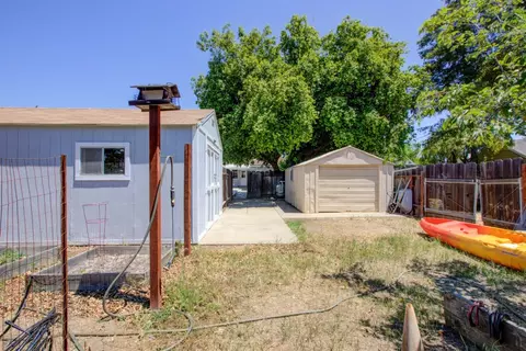 Exterior - 730 N 3rd St, Patterson, CA 95363 photo 20 of 21