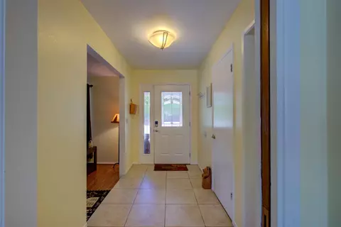Entry Way - 730 N 3rd St, Patterson, CA 95363 photo 2 of 4