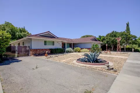 Exterior - 730 N 3rd St, Patterson, CA 95363 photo 3 of 21