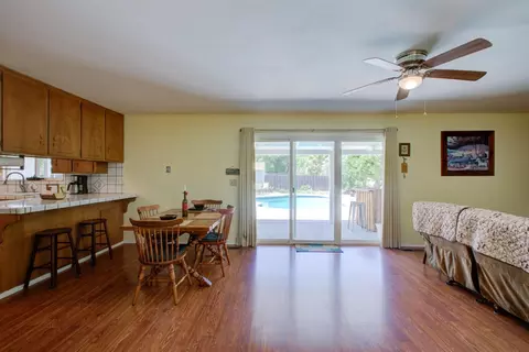 Dining - 730 N 3rd St, Patterson, CA 95363 photo 2 of 6