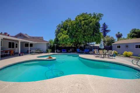 Exterior - 730 N 3rd St, Patterson, CA 95363 photo 16 of 21