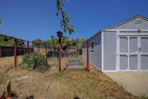 Exterior - 730 N 3rd St, Patterson, CA 95363 photo 19 of 21