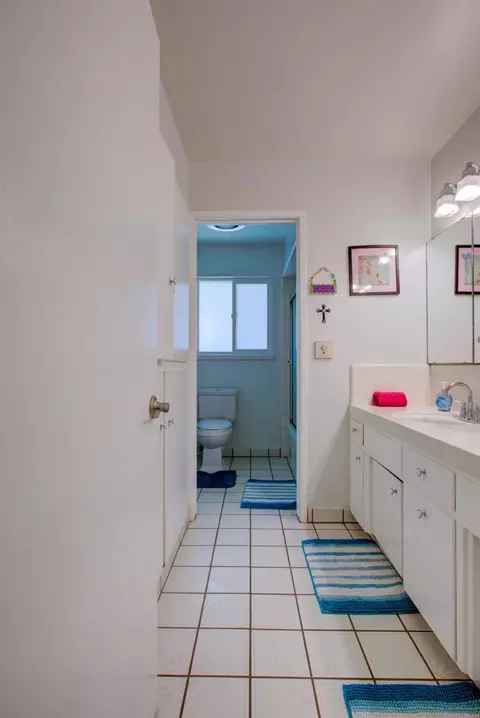 Bath - 730 N 3rd St, Patterson, CA 95363 photo 6 of 6