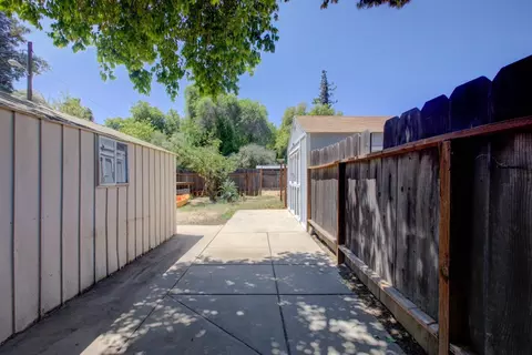 Exterior - 730 N 3rd St, Patterson, CA 95363 photo 18 of 21