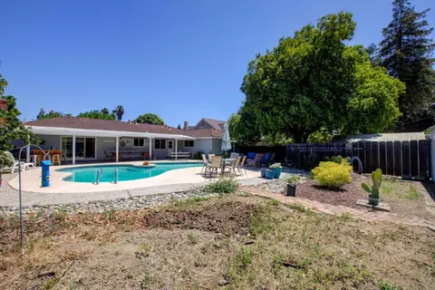 Exterior - 730 N 3rd St, Patterson, CA 95363 photo 15 of 21