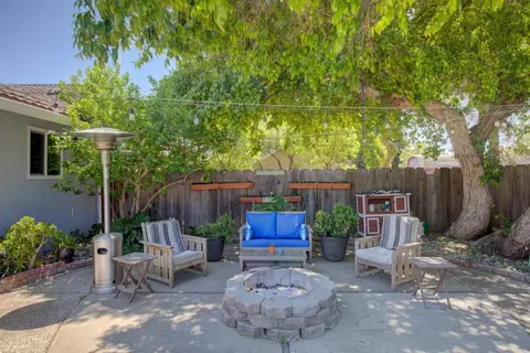 Exterior - 730 N 3rd St, Patterson, CA 95363 photo 10 of 21