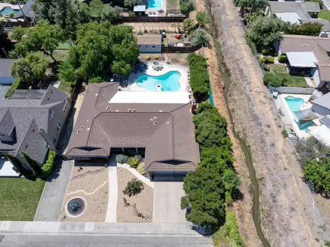 View/Area - 730 N 3rd St, Patterson, CA 95363 photo 2 of 4