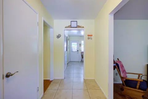 Entry Way - 730 N 3rd St, Patterson, CA 95363 photo 1 of 4