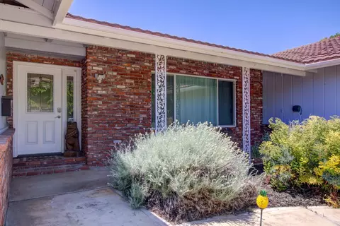 Exterior - 730 N 3rd St, Patterson, CA 95363 photo 5 of 21