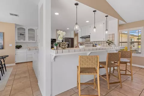 Kitchen - 946 Foxfire Dr, Manteca, CA 95337 photo 1 of 8